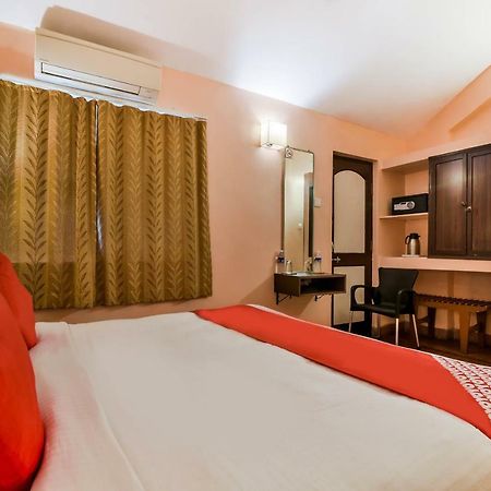 Oyo 807 Hotel Gopika International Goa Exteriör bild