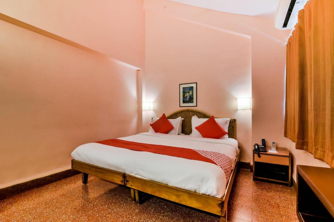 Oyo 807 Hotel Gopika International Goa Exteriör bild