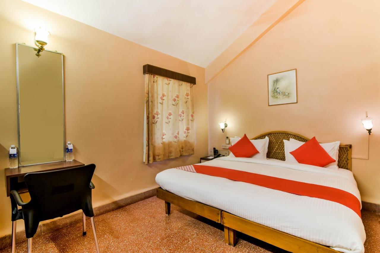 Oyo 807 Hotel Gopika International Goa Exteriör bild