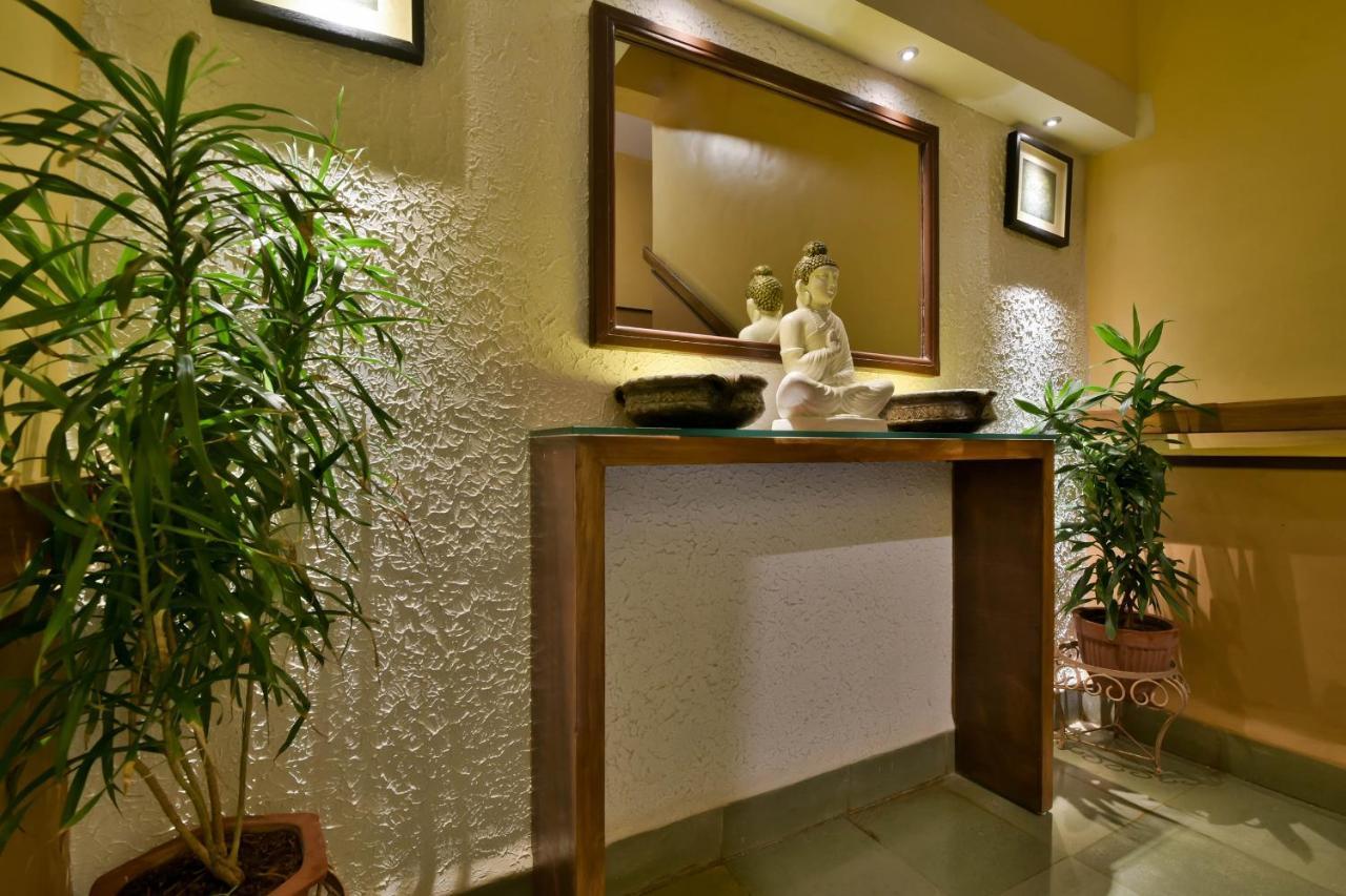 Oyo 807 Hotel Gopika International Goa Exteriör bild