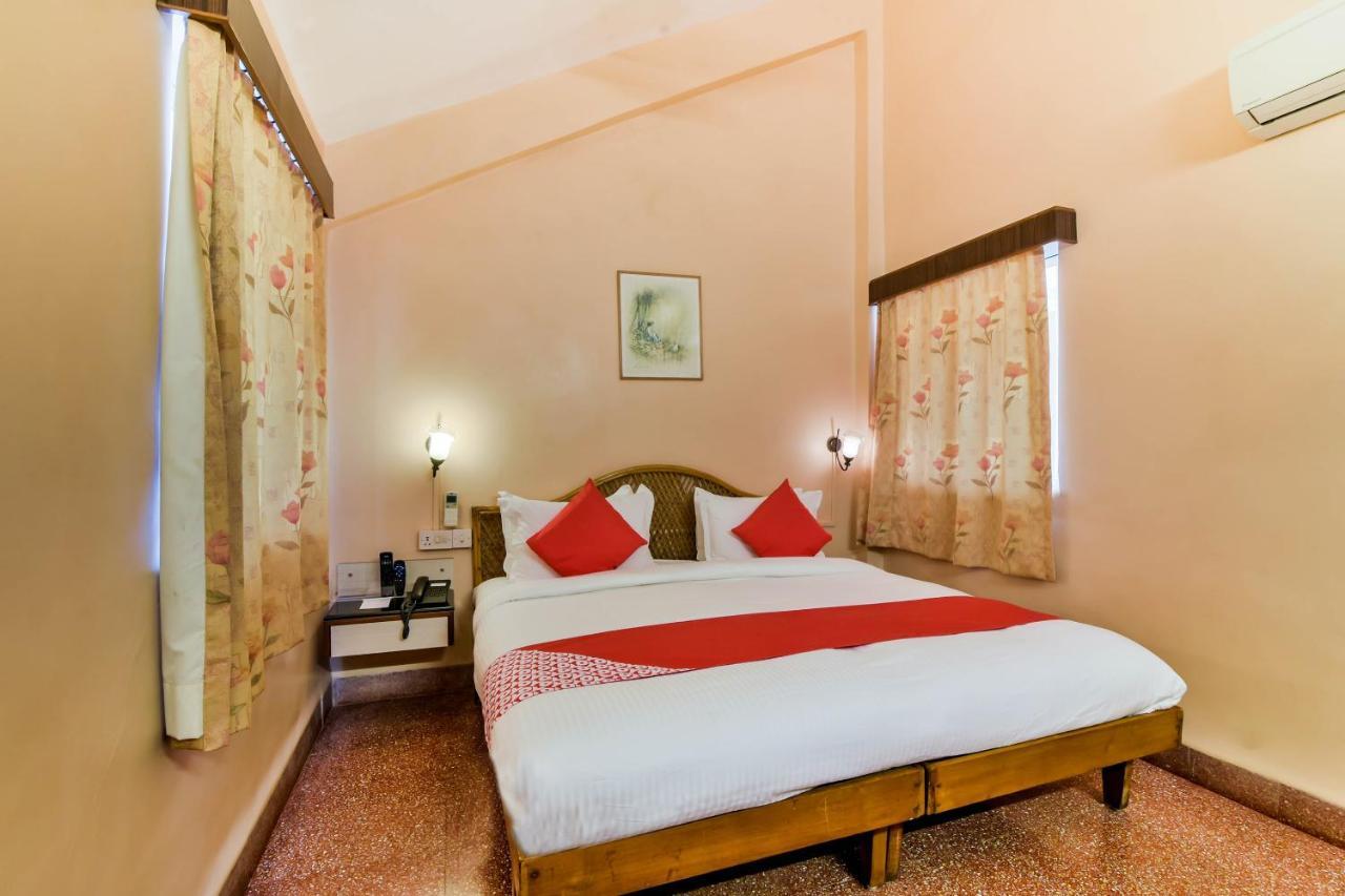 Oyo 807 Hotel Gopika International Goa Exteriör bild