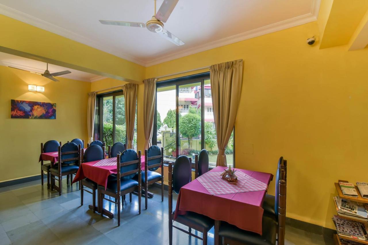 Oyo 807 Hotel Gopika International Goa Exteriör bild